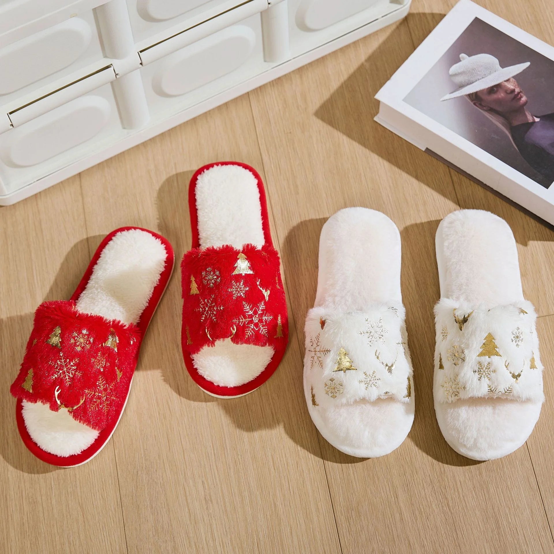 2024 Christmas Open Toe Cotton Slippers White Silver Plush Flat Thermal Indoor Festival Shoes Non-Slip Warm Slippers for Winter