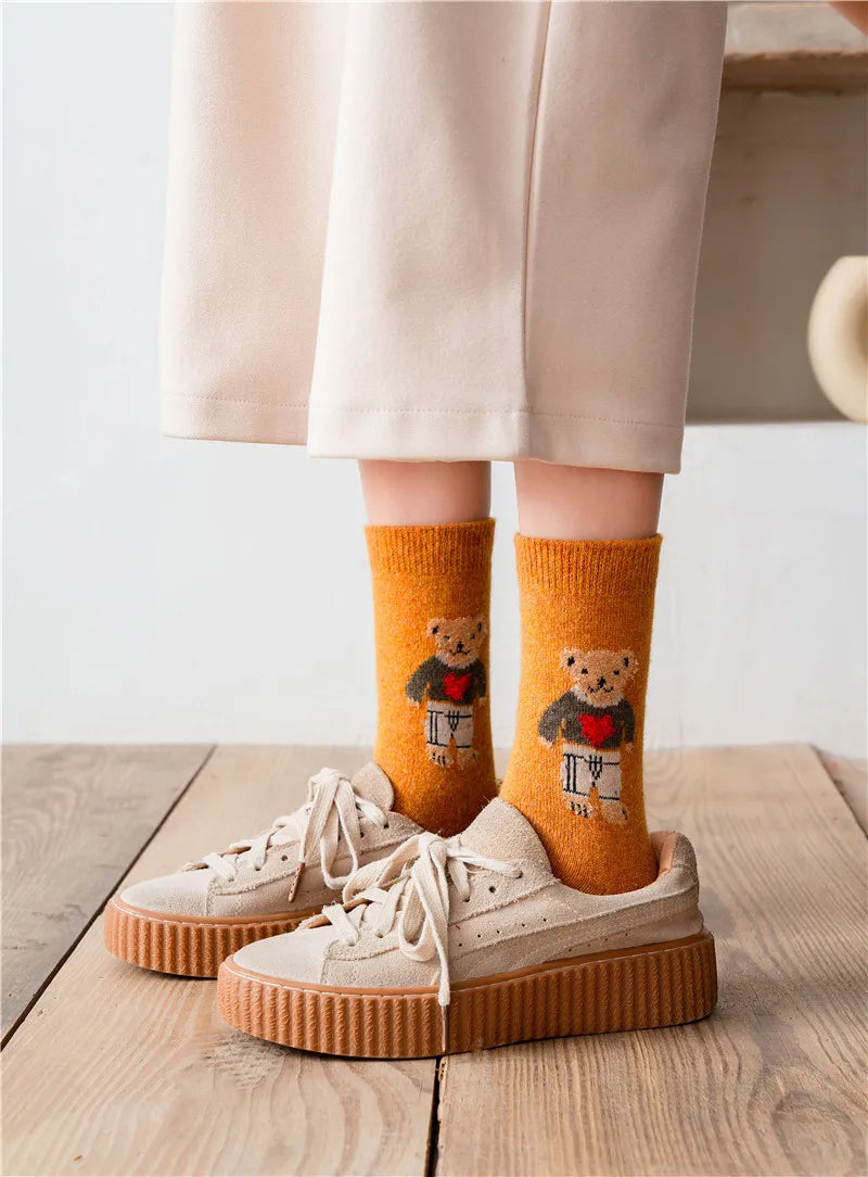 Thick and Warm Wool Socks for Autumn and Winter, Trendy Cartoon-style Retro Mid-calf Socks, Comfortable Short Socks