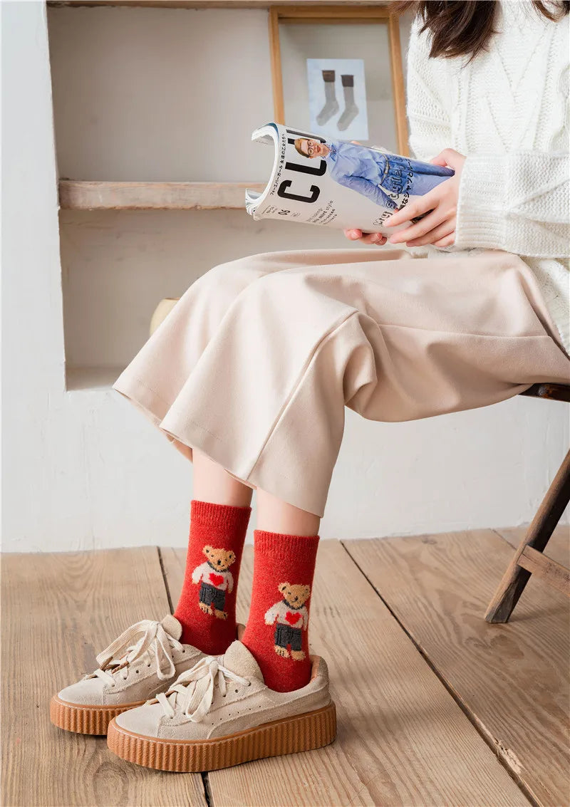 Thick and Warm Wool Socks for Autumn and Winter, Trendy Cartoon-style Retro Mid-calf Socks, Comfortable Short Socks