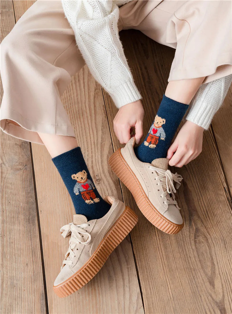 Thick and Warm Wool Socks for Autumn and Winter, Trendy Cartoon-style Retro Mid-calf Socks, Comfortable Short Socks