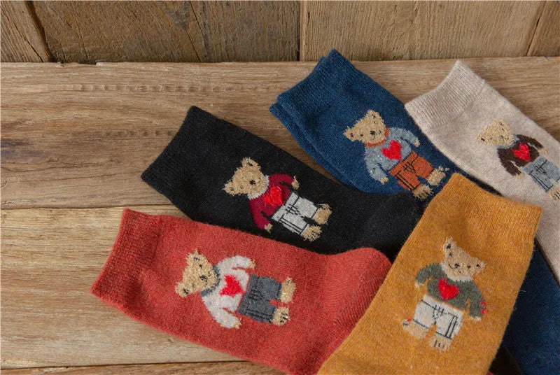 Thick and Warm Wool Socks for Autumn and Winter, Trendy Cartoon-style Retro Mid-calf Socks, Comfortable Short Socks