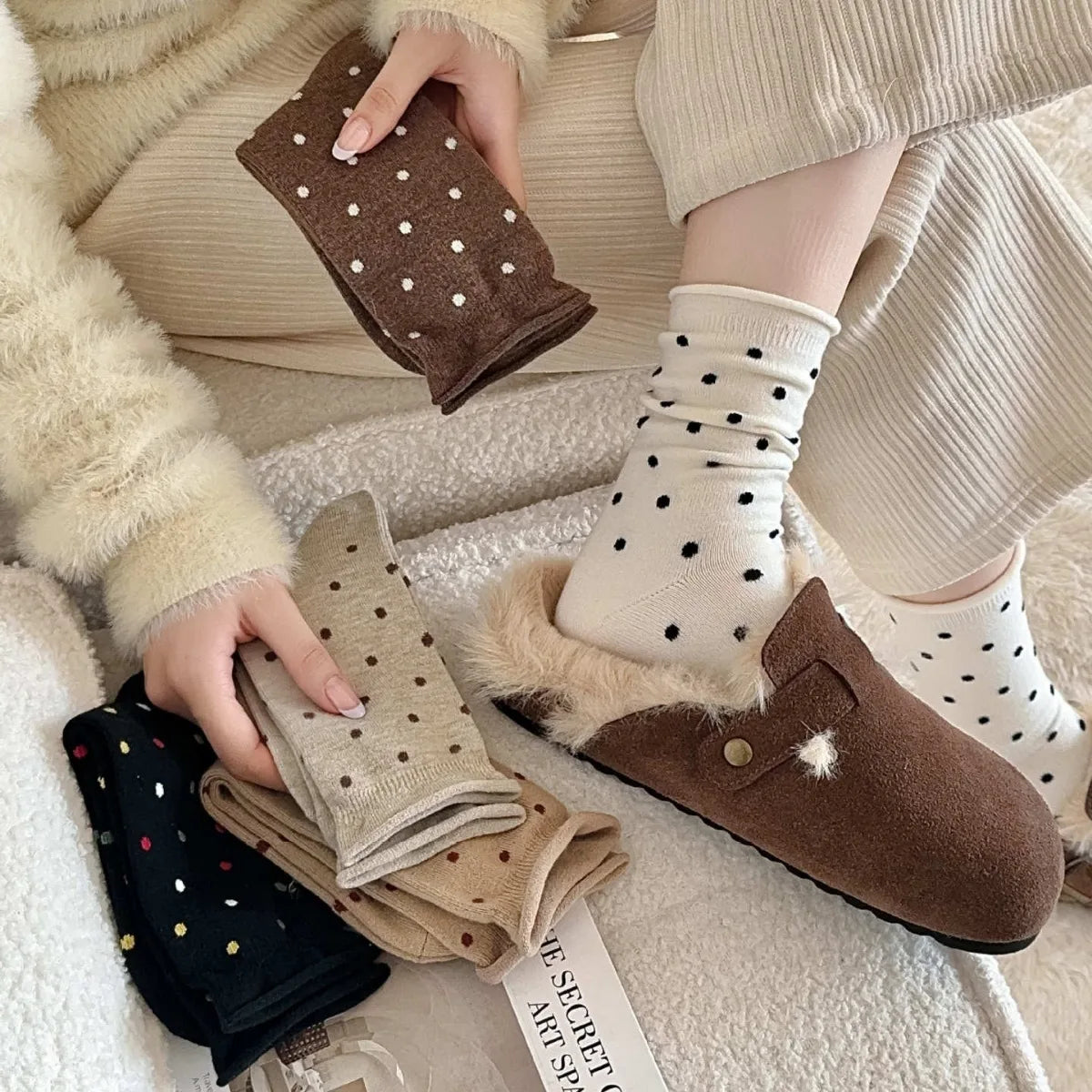 Wool Socks Women Autumn and Winter Thick Warm Middle-tube Socks Polka Dot Japanese Kawaii Cute Thermal Long Socks Christmas Gift