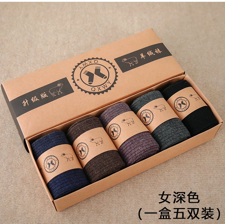 Fine-spun wool socks, winter thickened boneless knitted mid-calf socks, long leg covers with boots, calf pile socks